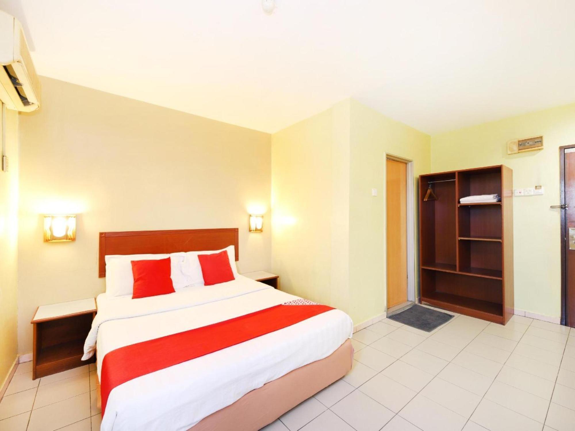 Super Oyo 447 Comfort Hotel Meru กลัง ภายนอก รูปภาพ
