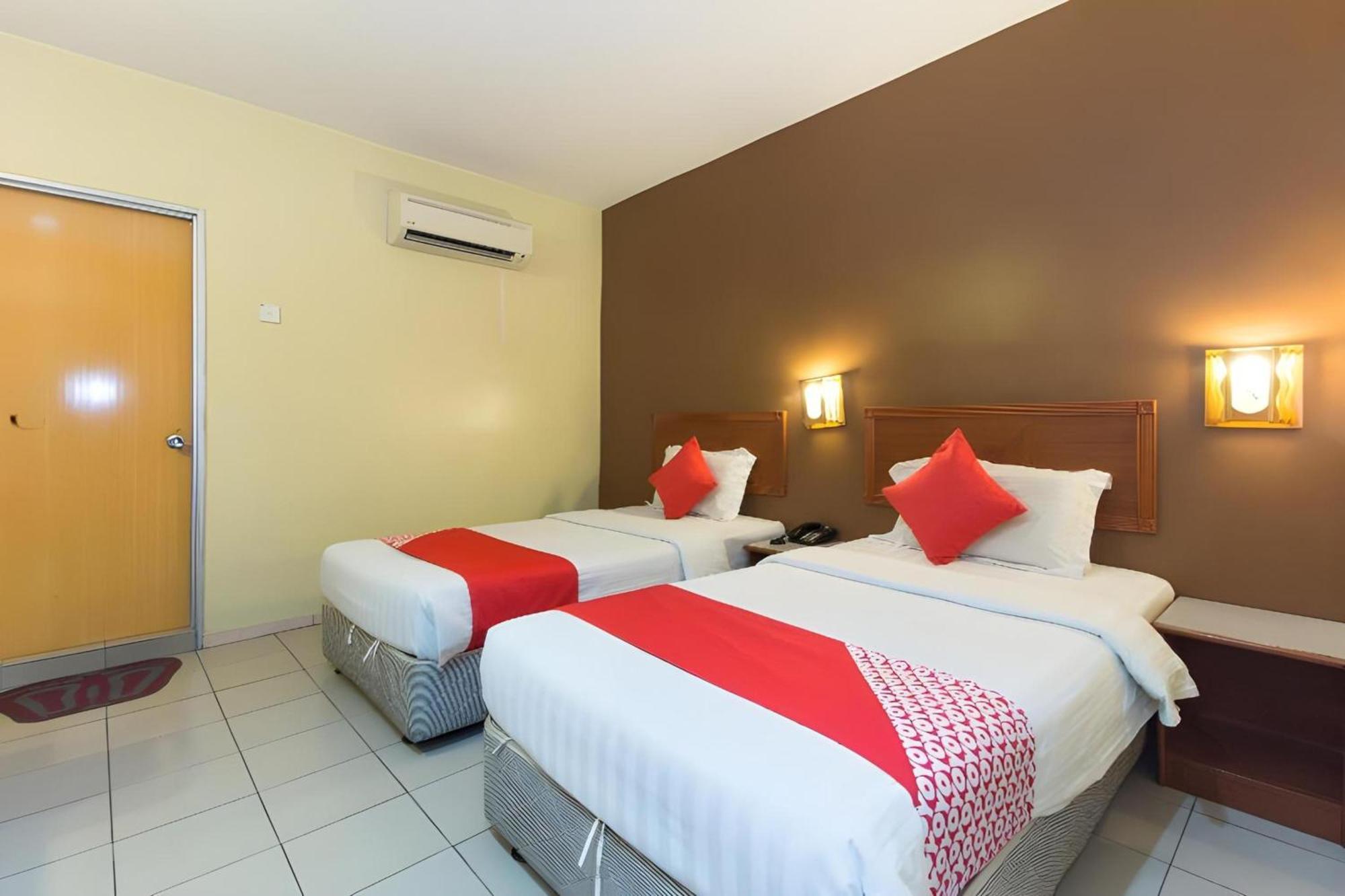 Super Oyo 447 Comfort Hotel Meru กลัง ภายนอก รูปภาพ
